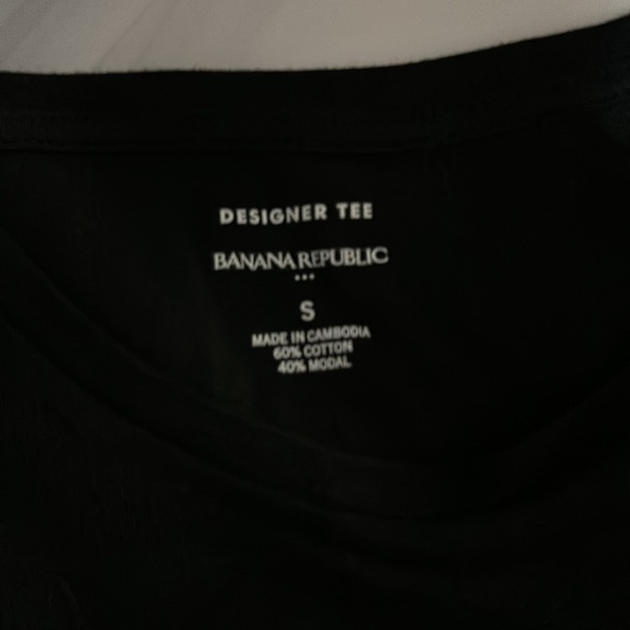 BANANA REPUBLIC Black Designer Tee - Picture 4 of 4